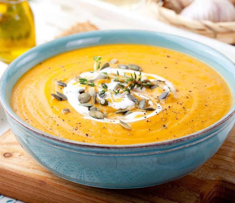 En este momento estás viendo Receta de sopa de Echalotes a la crema