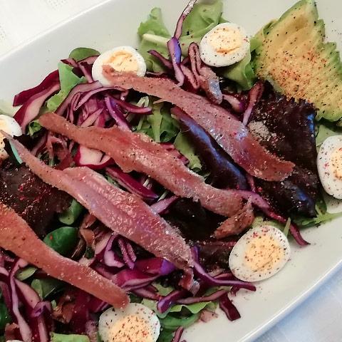 En este momento estás viendo Ensalada de canónigos con Anchoas