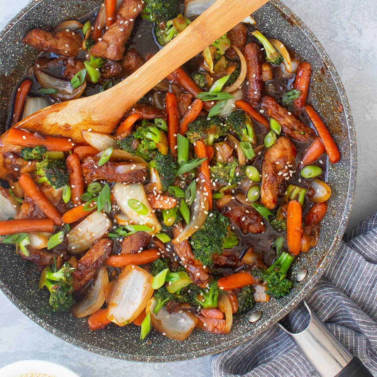 En este momento estás viendo Receta de salteado de cerdo con vegetales